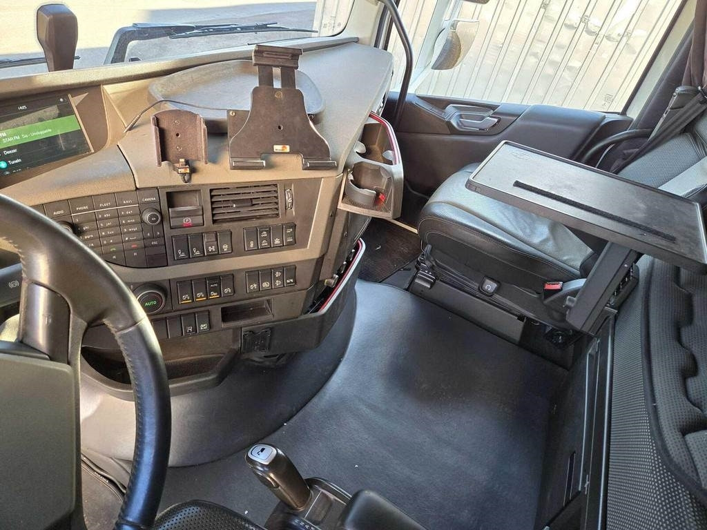 Autocarro telaio Volvo FH540 8X4 CHASSY: foto 11