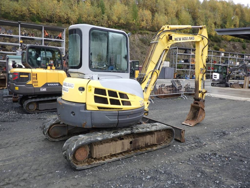 Miniescavatore New Holland E 50.2 C: foto 6 Miniescavatore New Holland E 50.2 C: foto 6