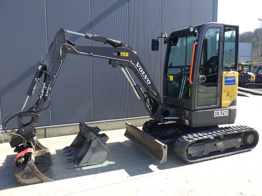 Volvo ECR 25 D - Miniescavatore: foto 1 Volvo ECR 25 D - Miniescavatore: foto 1