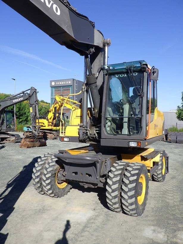 Volvo EW 180 C - Escavatore gommato: foto 2 Volvo EW 180 C - Escavatore gommato: foto 2