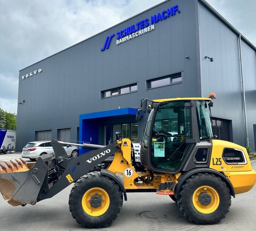 Volvo L 25 Electric - Pala gommata: foto 1 Volvo L 25 Electric - Pala gommata: foto 1