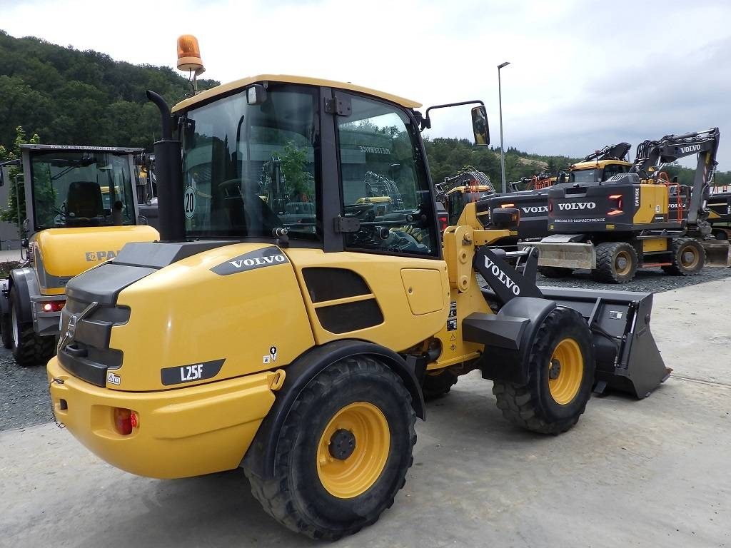 Volvo L 25 F - Pala gommata: foto 4 Volvo L 25 F - Pala gommata: foto 4