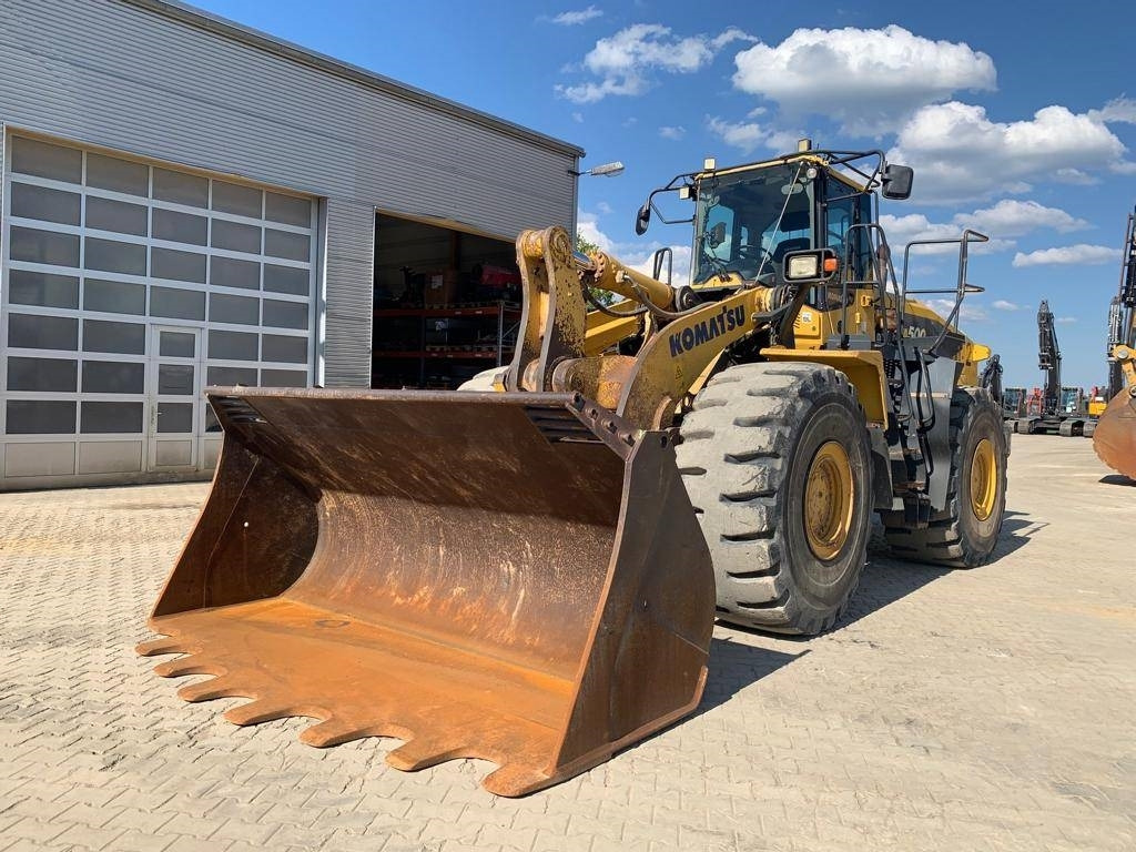 Komatsu WA 500-7 - Pala gommata: foto 1 Komatsu WA 500-7 - Pala gommata: foto 1