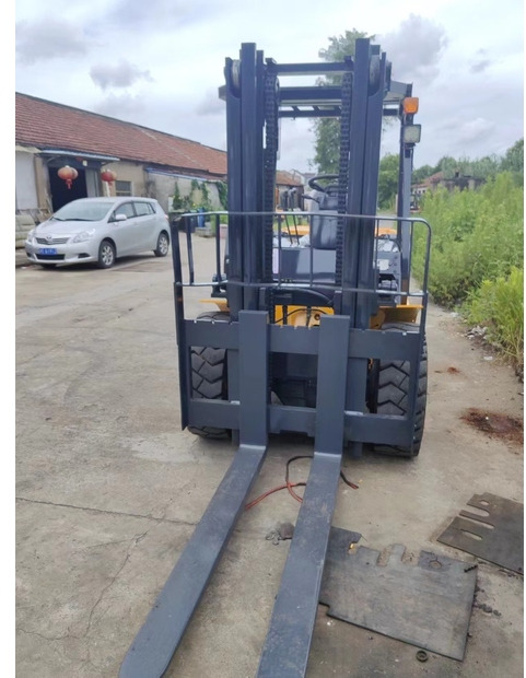 2021 Komatsu FD50 - Carrello elevatore: foto 4 2021 Komatsu FD50 - Carrello elevatore: foto 4