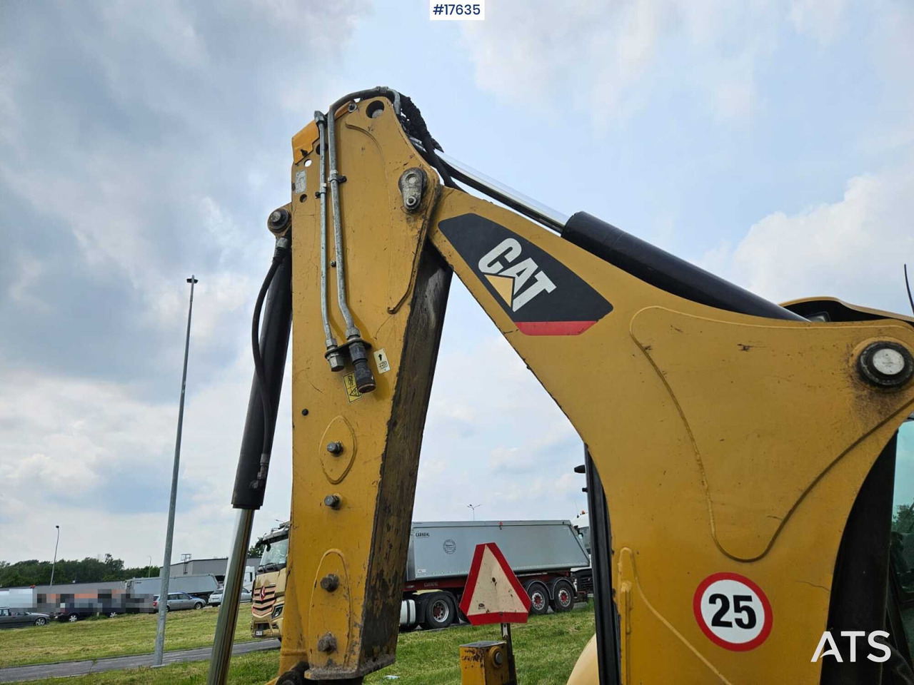Terna 2016 Caterpillar 432F: foto 8