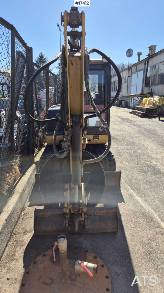 Mini excavator CATERPILLAR 302.5 (2004) two buckets, quick couplers. - Miniescavatore: foto 3 Mini excavator CATERPILLAR 302.5 (2004) two buckets, quick couplers. - Miniescavatore: foto 3
