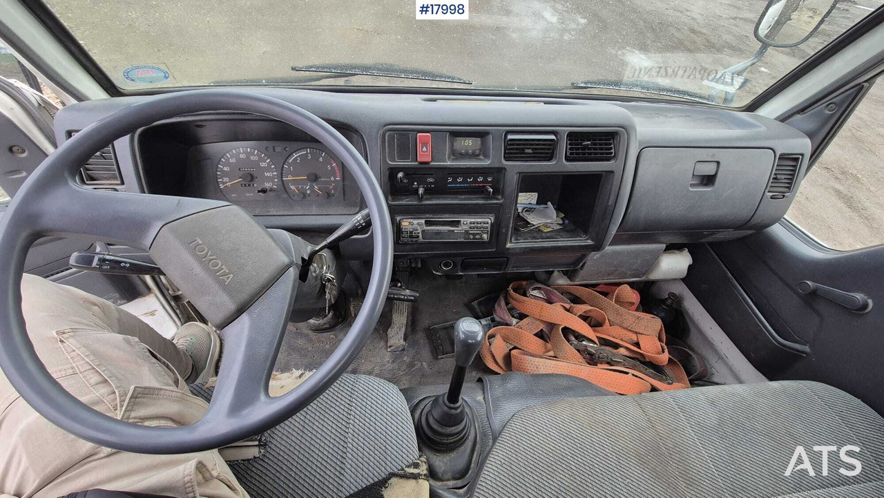 Autocarro ribaltabile TOYOTA DYNA 3.5t dump truck (1999): foto 13 Autocarro ribaltabile TOYOTA DYNA 3.5t dump truck (1999): foto 13