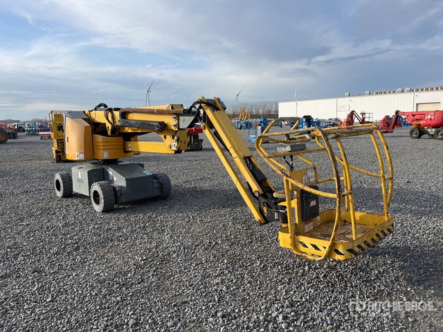 2010 Haulotte HA15IP 2WD Electric Articulating Boom Lift - Piattaforma articolata: foto 3 2010 Haulotte HA15IP 2WD Electric Articulating Boom Lift - Piattaforma articolata: foto 3