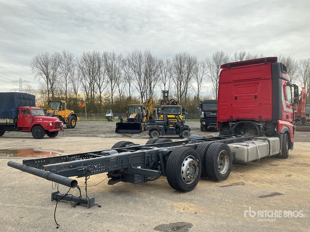 2015 Mercedes-Benz 2542 6x2 (Inoperable) Cab and Chassis - Autocarro telaio: foto 3 2015 Mercedes-Benz 2542 6x2 (Inoperable) Cab and Chassis - Autocarro telaio: foto 3