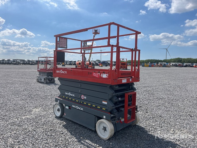 2015 Skyjack SJIII-4632 Electric Scissor Lift - Piattaforma a pantografo: foto 4 2015 Skyjack SJIII-4632 Electric Scissor Lift - Piattaforma a pantografo: foto 4