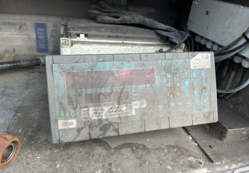 Pezzaioli HMK Industri // Do przewozu zwierząt // 2004 Rok // 3 Pokłady // Waga // Osi skrętne // Oznonacja // - Semirimorchio trasporto bestiame: foto 5 Pezzaioli HMK Industri // Do przewozu zwierząt // 2004 Rok // 3 Pokłady // Waga // Osi skrętne // Oznonacja // - Semirimorchio trasporto bestiame: foto 5