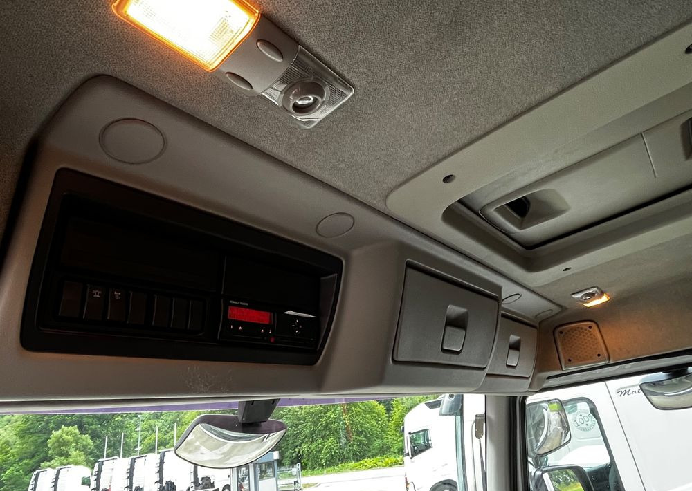 Renault Kerax 380 EEV // Skrzynia Burtowa // HIAB XS166 Hipro + Radio // Zwolnice // // - Autocarro con pianale/ Cassone fisso, Camion con gru: foto 3 Renault Kerax 380 EEV // Skrzynia Burtowa // HIAB XS166 Hipro + Radio // Zwolnice // // - Autocarro con pianale/ Cassone fisso, Camion con gru: foto 3