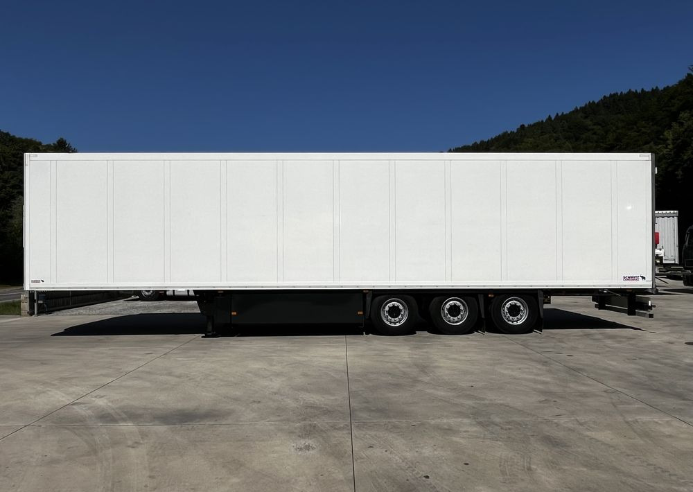 Schmitz Cargobull Chłodnia // 2010 Rok // 2 osie podnoszone // Doppelstock // Kosz paletowy // - Semirimorchio frigorifero: foto 5 Schmitz Cargobull Chłodnia // 2010 Rok // 2 osie podnoszone // Doppelstock // Kosz paletowy // - Semirimorchio frigorifero: foto 5