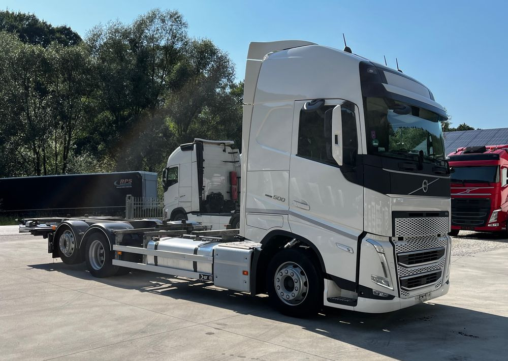 Volvo FH500 BDF 6x2 // Dolny zaczep // Euro 6 motor ! // New Face // XXL Cab // - Autocarro telaio: foto 2 Volvo FH500 BDF 6x2 // Dolny zaczep // Euro 6 motor ! // New Face // XXL Cab // - Autocarro telaio: foto 2