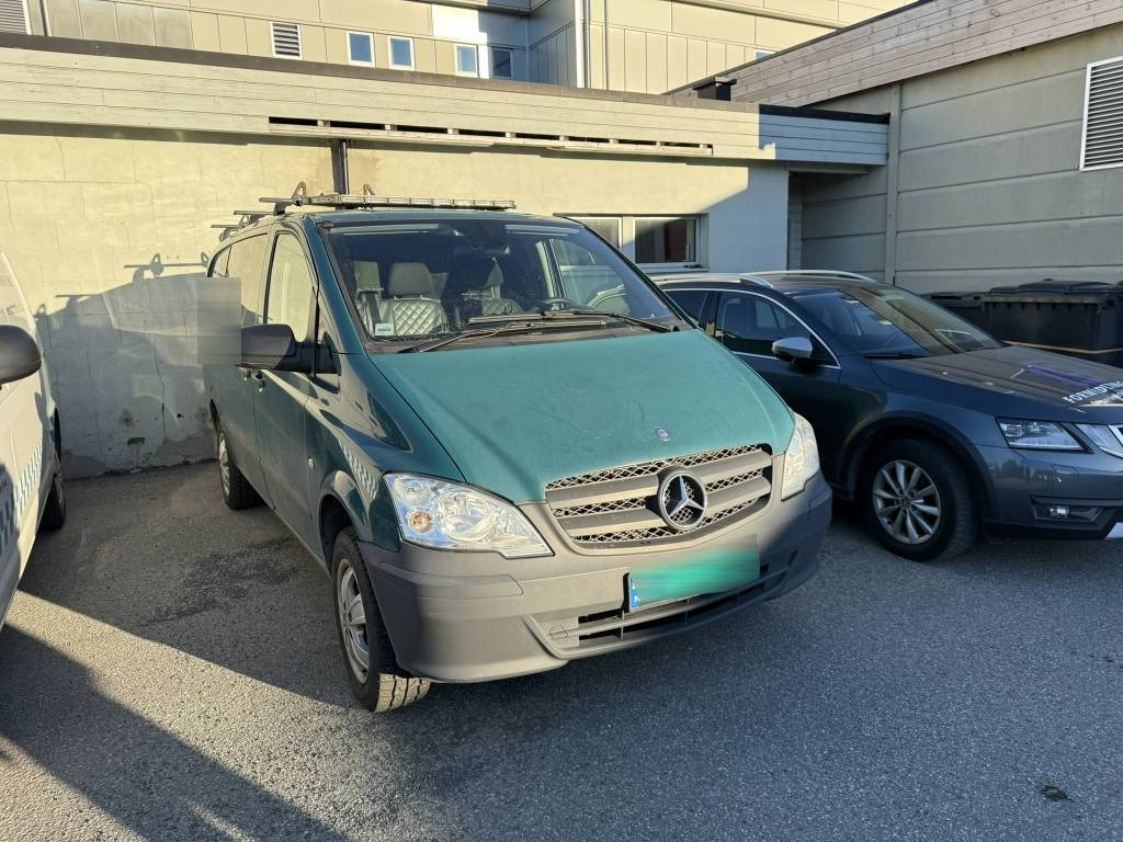 Mercedes-Benz Vito 116 CDI 4x4 - Furgoncino: foto 1 Mercedes-Benz Vito 116 CDI 4x4 - Furgoncino: foto 1