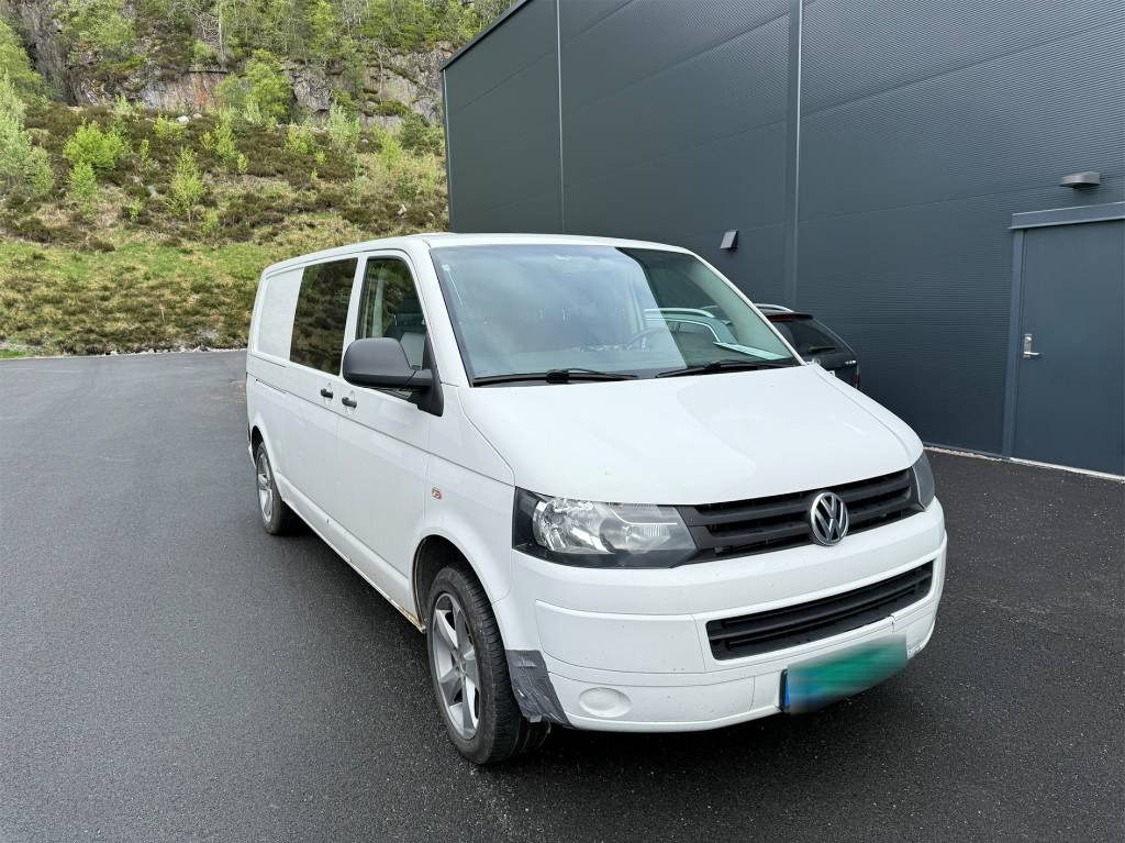 Volkswagen Transporter 4x4 - Furgone chiuso: foto 1 Volkswagen Transporter 4x4 - Furgone chiuso: foto 1