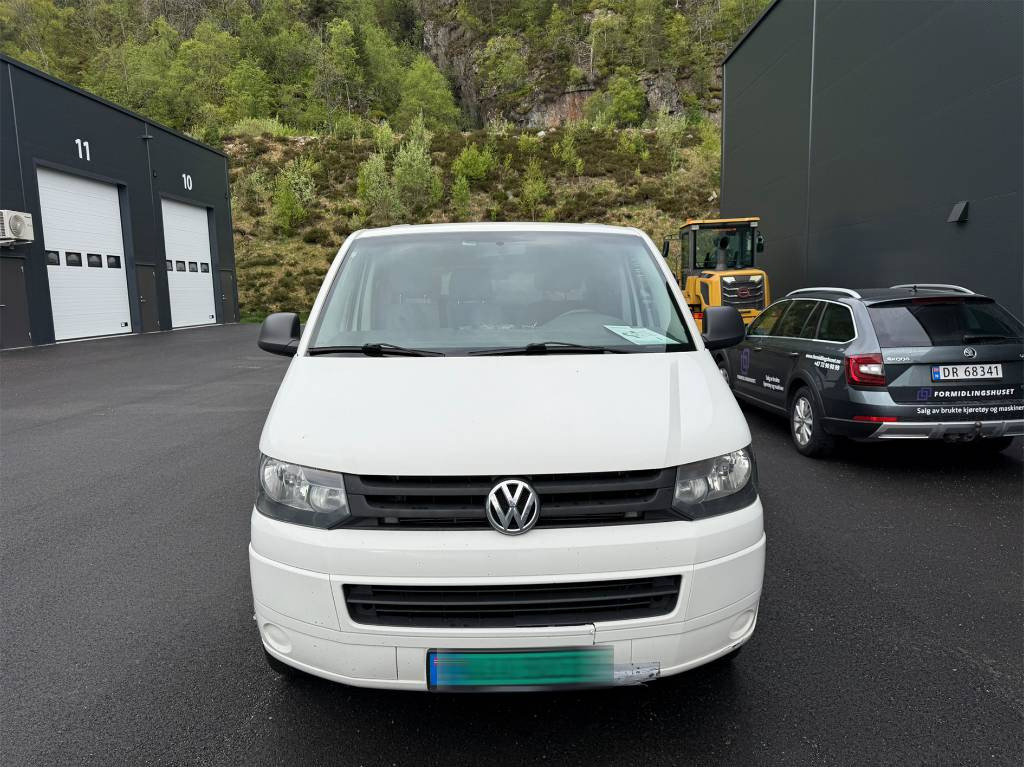 Volkswagen Transporter 4x4 - Furgone chiuso: foto 3 Volkswagen Transporter 4x4 - Furgone chiuso: foto 3