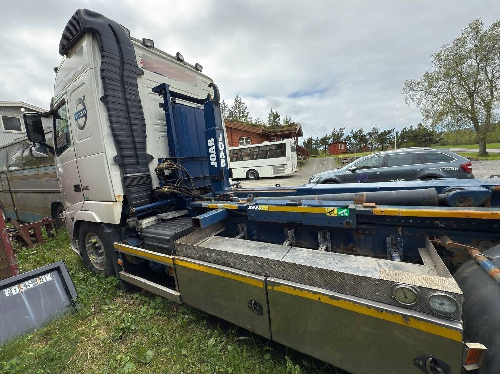 Volvo FH 540 - Autocarro scarrabile: foto 4 Volvo FH 540 - Autocarro scarrabile: foto 4