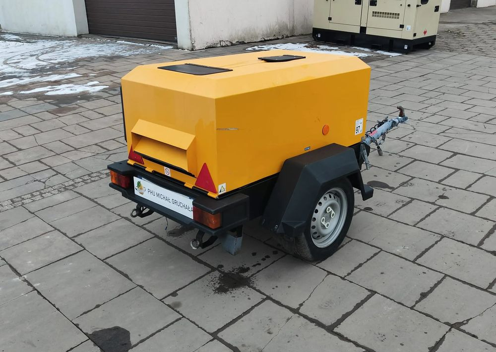 Doosan 7/20 - Compressore d'aria: foto 1 Doosan 7/20 - Compressore d'aria: foto 1