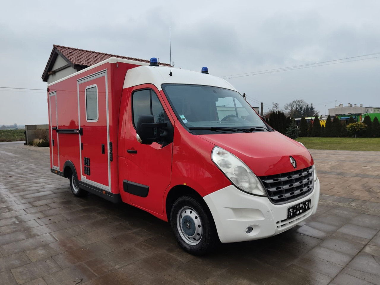 Renault Master Karetka Ambulans pogotowie kontenerowe Kamper - Ambulanza: foto 1 Renault Master Karetka Ambulans pogotowie kontenerowe Kamper - Ambulanza: foto 1