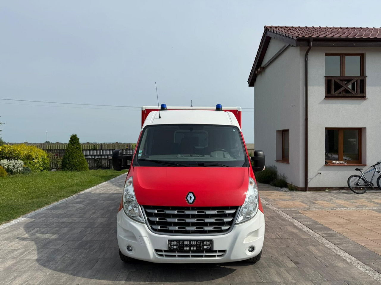 Renault Master Karetka Ambulans pogotowie kontenerowe - Ambulanza: foto 2 Renault Master Karetka Ambulans pogotowie kontenerowe - Ambulanza: foto 2