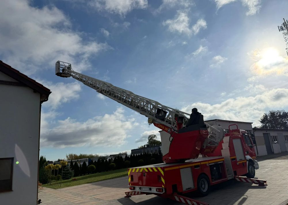 Renault Midlum 210 - Autopompa: foto 3 Renault Midlum 210 - Autopompa: foto 3