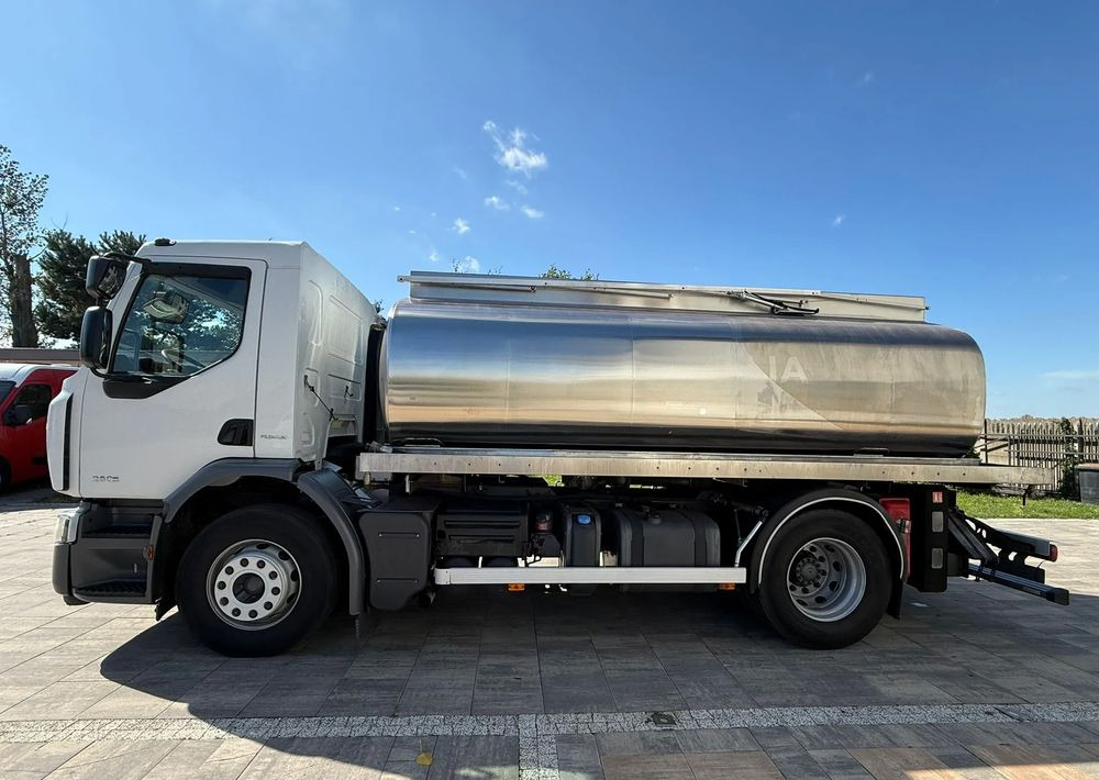 Renault Premium 280 DXI - Camion cisterna: foto 5 Renault Premium 280 DXI - Camion cisterna: foto 5
