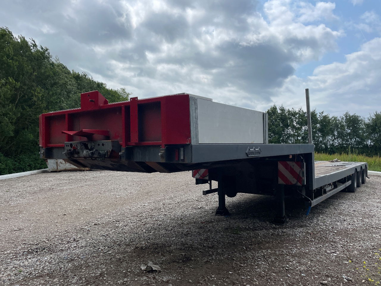 Nooteboom Mco-48-03 V uitschuifbaar hydrolisch gestuurd semi dieplader - Semirimorchio pianale ribassato: foto 2 Nooteboom Mco-48-03 V uitschuifbaar hydrolisch gestuurd semi dieplader - Semirimorchio pianale ribassato: foto 2