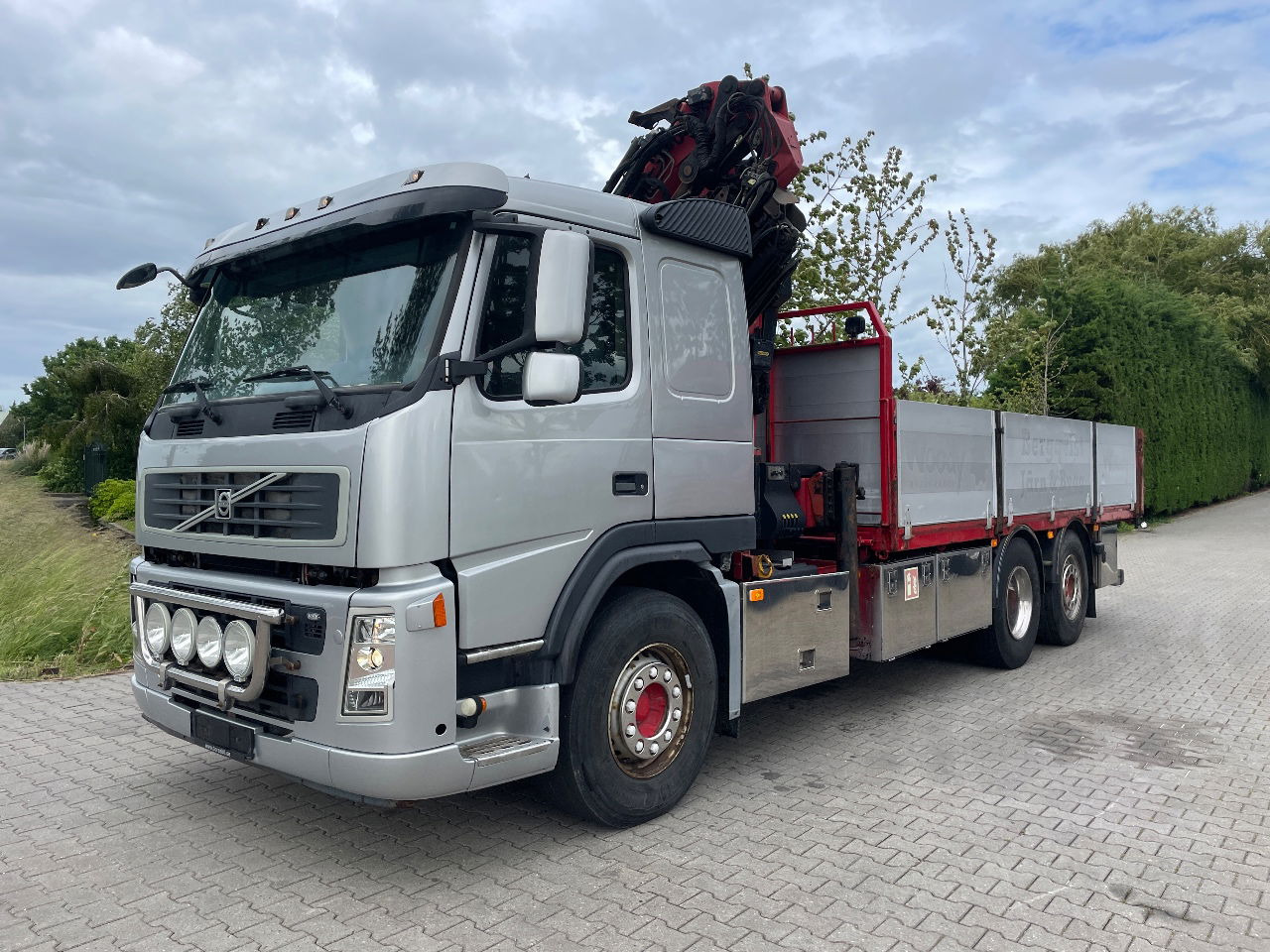 Volvo FM 440 with Palfinger PK29002 with jib flyjib - Camion con gru: foto 2 Volvo FM 440 with Palfinger PK29002 with jib flyjib - Camion con gru: foto 2