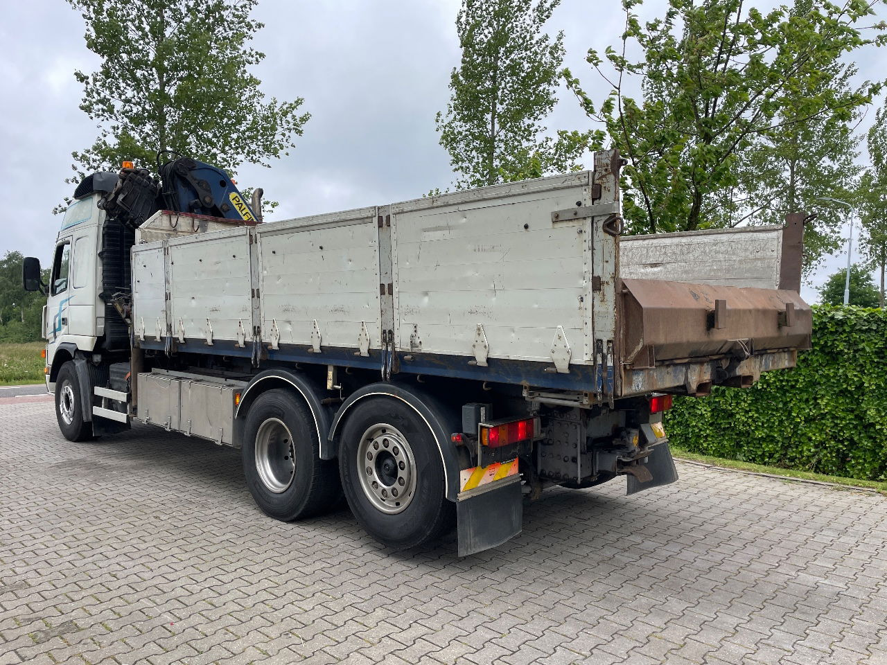 Volvo FM 7 310hp with Palfinger PK21000 with remote and tipper - Autocarro ribaltabile, Camion con gru: foto 3 Volvo FM 7 310hp with Palfinger PK21000 with remote and tipper - Autocarro ribaltabile, Camion con gru: foto 3