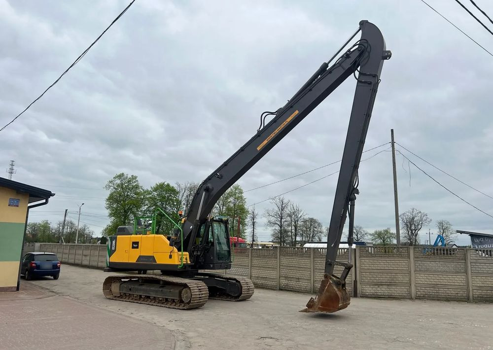 Volvo EC220EL LONG |2015 rok | 175 Km - Escavatori per demolizione: foto 1 Volvo EC220EL LONG |2015 rok | 175 Km - Escavatori per demolizione: foto 1