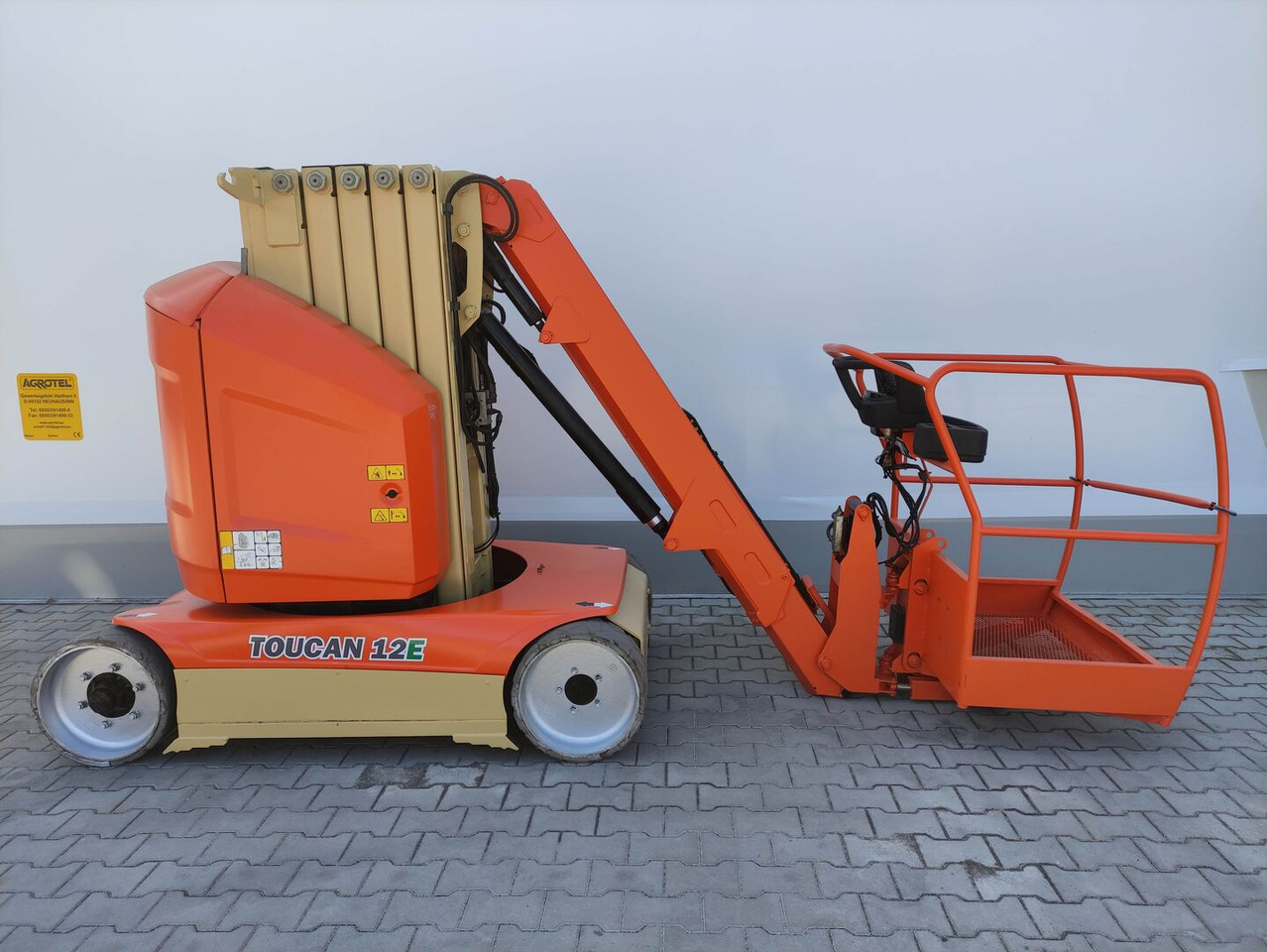 JLG Toucan 12 E (LACK NEU) - Elevatore verticale: foto 2 JLG Toucan 12 E (LACK NEU) - Elevatore verticale: foto 2