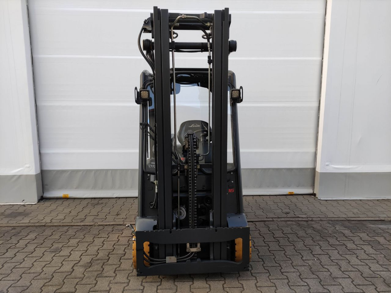 Linde E16-02-386-EVO - Carrello elevatore elettrico: foto 3 Linde E16-02-386-EVO - Carrello elevatore elettrico: foto 3