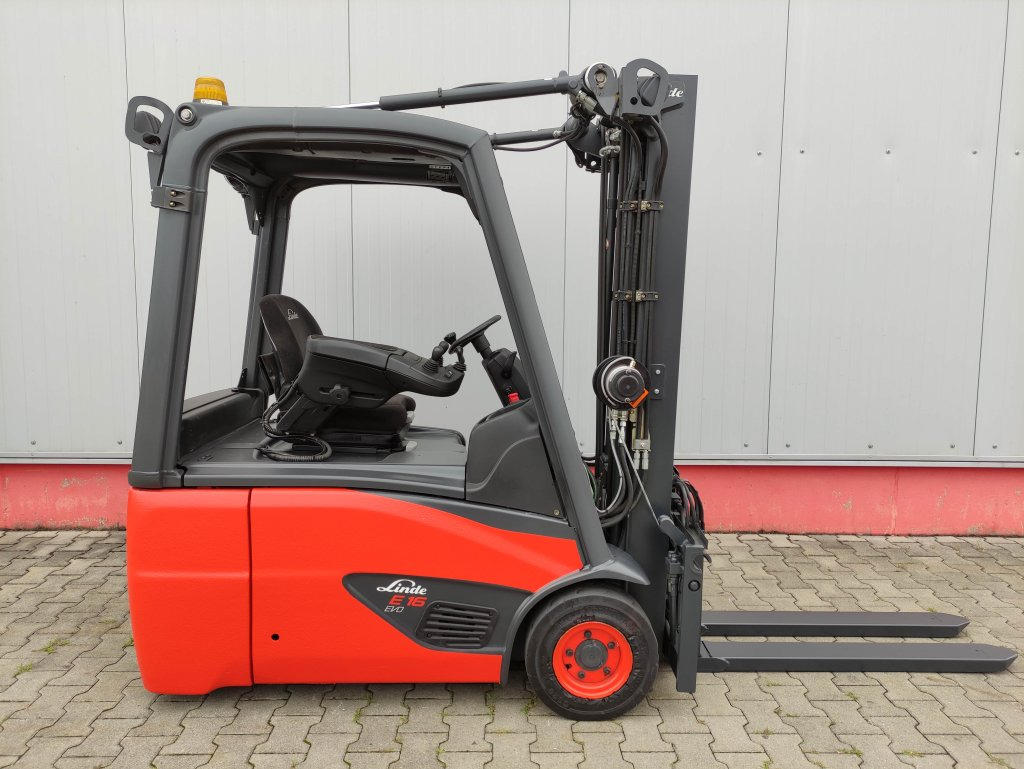 Linde E16-02-386 - Carrello elevatore elettrico: foto 2 Linde E16-02-386 - Carrello elevatore elettrico: foto 2