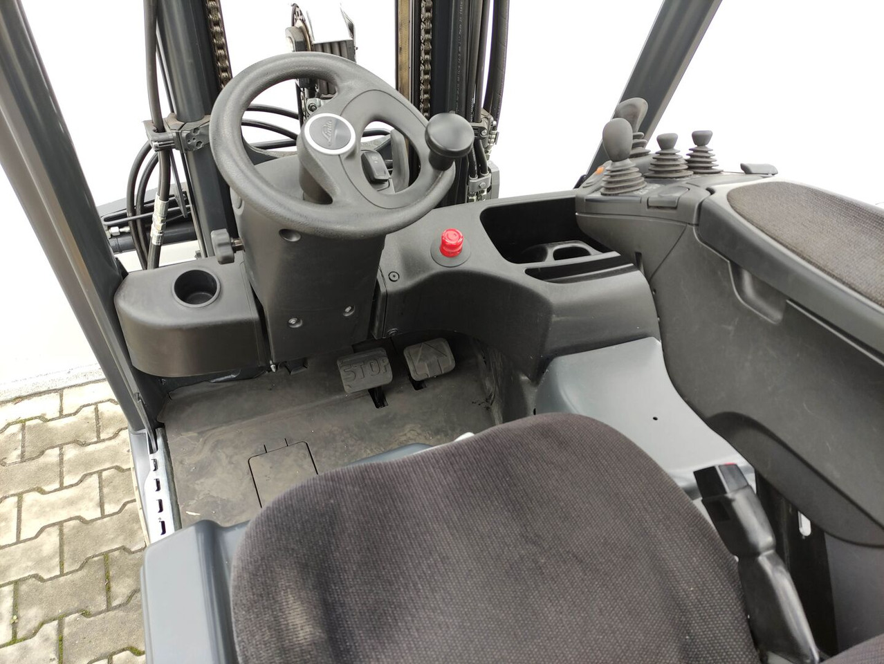 Linde E16-C-02-387 EVO - Carrello elevatore elettrico: foto 5 Linde E16-C-02-387 EVO - Carrello elevatore elettrico: foto 5