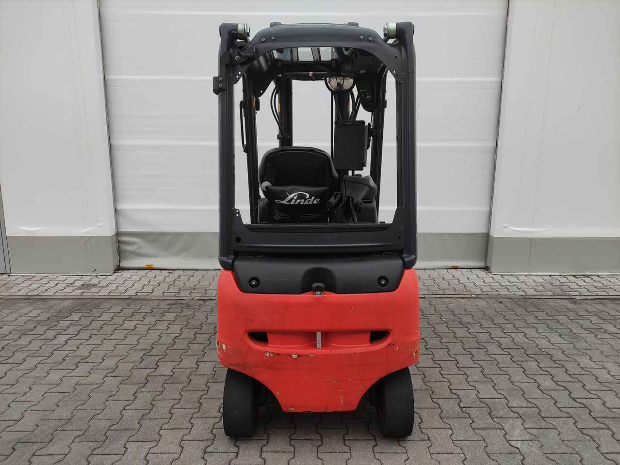 Linde E16PH-02-386 EVO - Carrello elevatore elettrico: foto 4 Linde E16PH-02-386 EVO - Carrello elevatore elettrico: foto 4