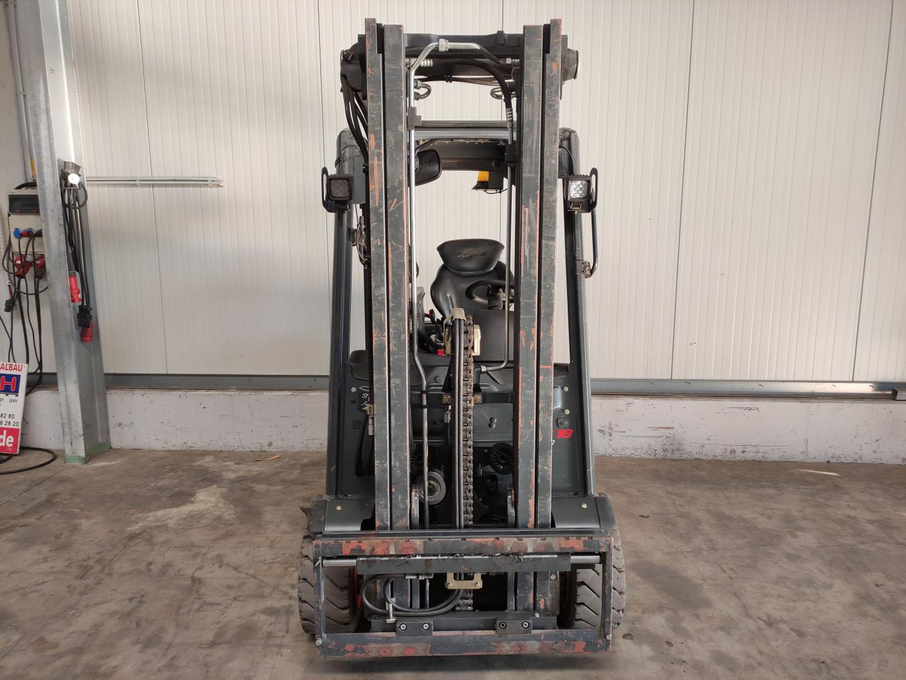 Linde E18L-02-386 - Carrello elevatore elettrico: foto 3 Linde E18L-02-386 - Carrello elevatore elettrico: foto 3
