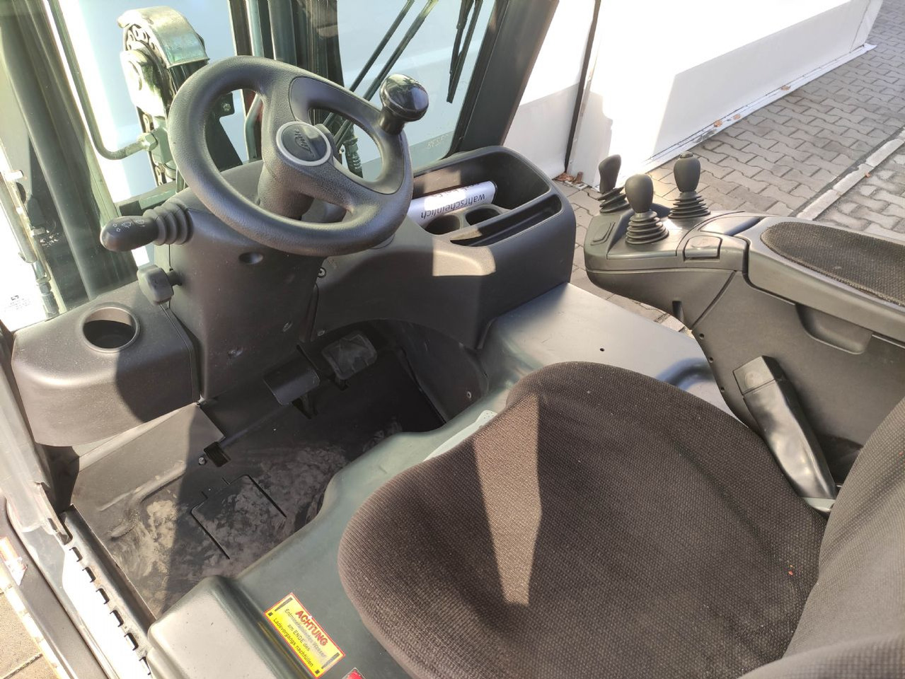 Linde E20L-02-386 - Carrello elevatore elettrico: foto 5 Linde E20L-02-386 - Carrello elevatore elettrico: foto 5