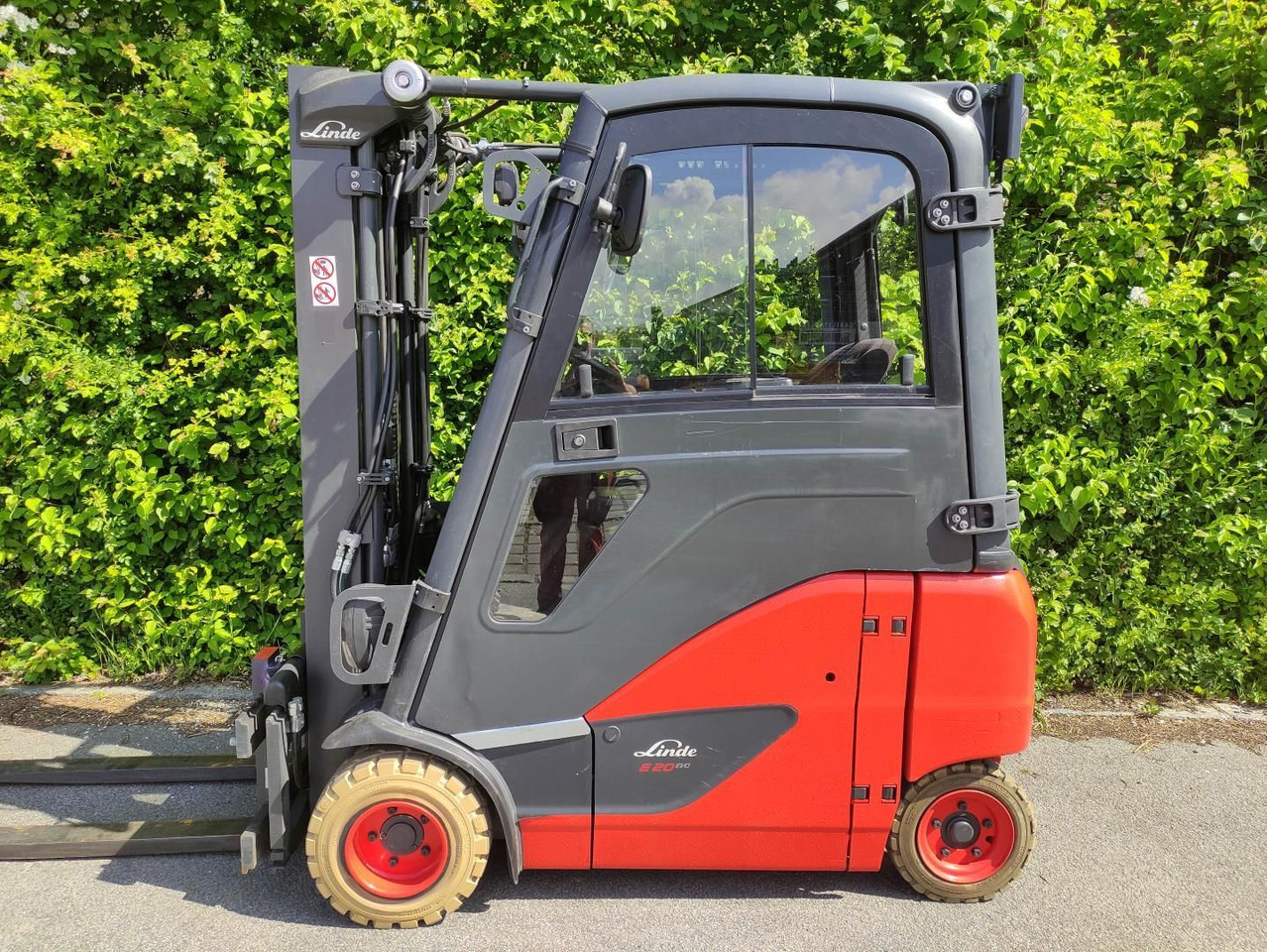 Linde E20PH-02-386-EVO - Carrello elevatore elettrico: foto 1 Linde E20PH-02-386-EVO - Carrello elevatore elettrico: foto 1
