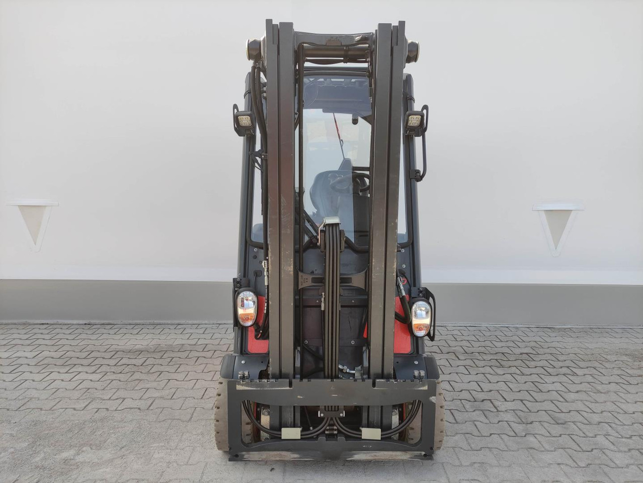 Linde E20PH-02-EVO-386 - Carrello elevatore elettrico: foto 3 Linde E20PH-02-EVO-386 - Carrello elevatore elettrico: foto 3