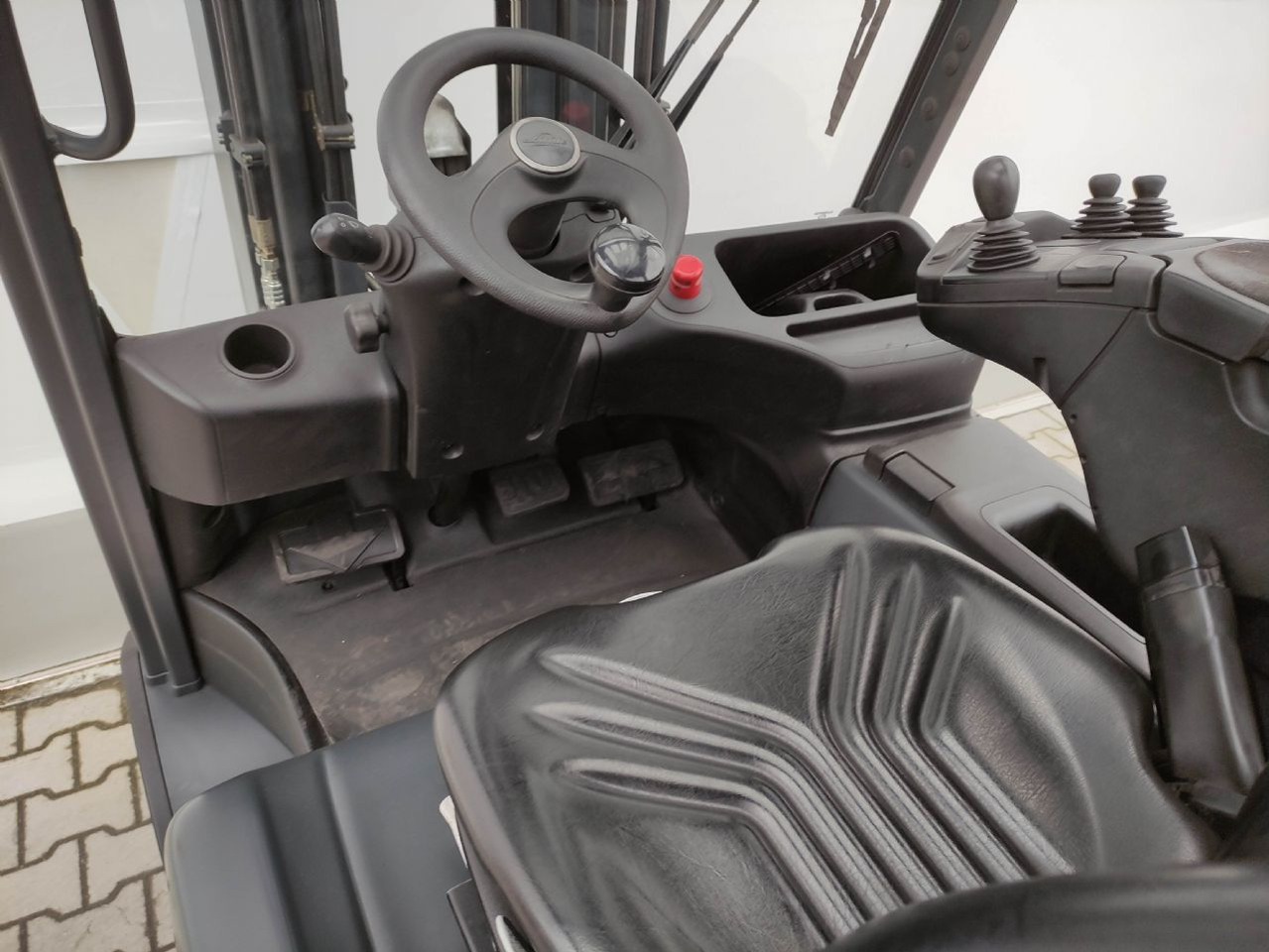 Linde E30HL-01/600-387 (M) - Carrello elevatore elettrico: foto 5 Linde E30HL-01/600-387 (M) - Carrello elevatore elettrico: foto 5