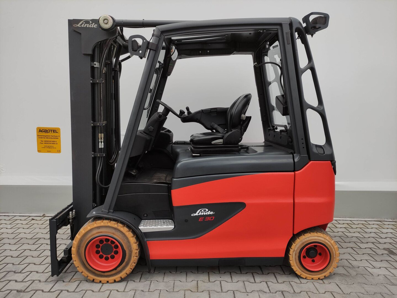 Linde E30HL-01/600-387 (M) - Carrello elevatore elettrico: foto 1 Linde E30HL-01/600-387 (M) - Carrello elevatore elettrico: foto 1