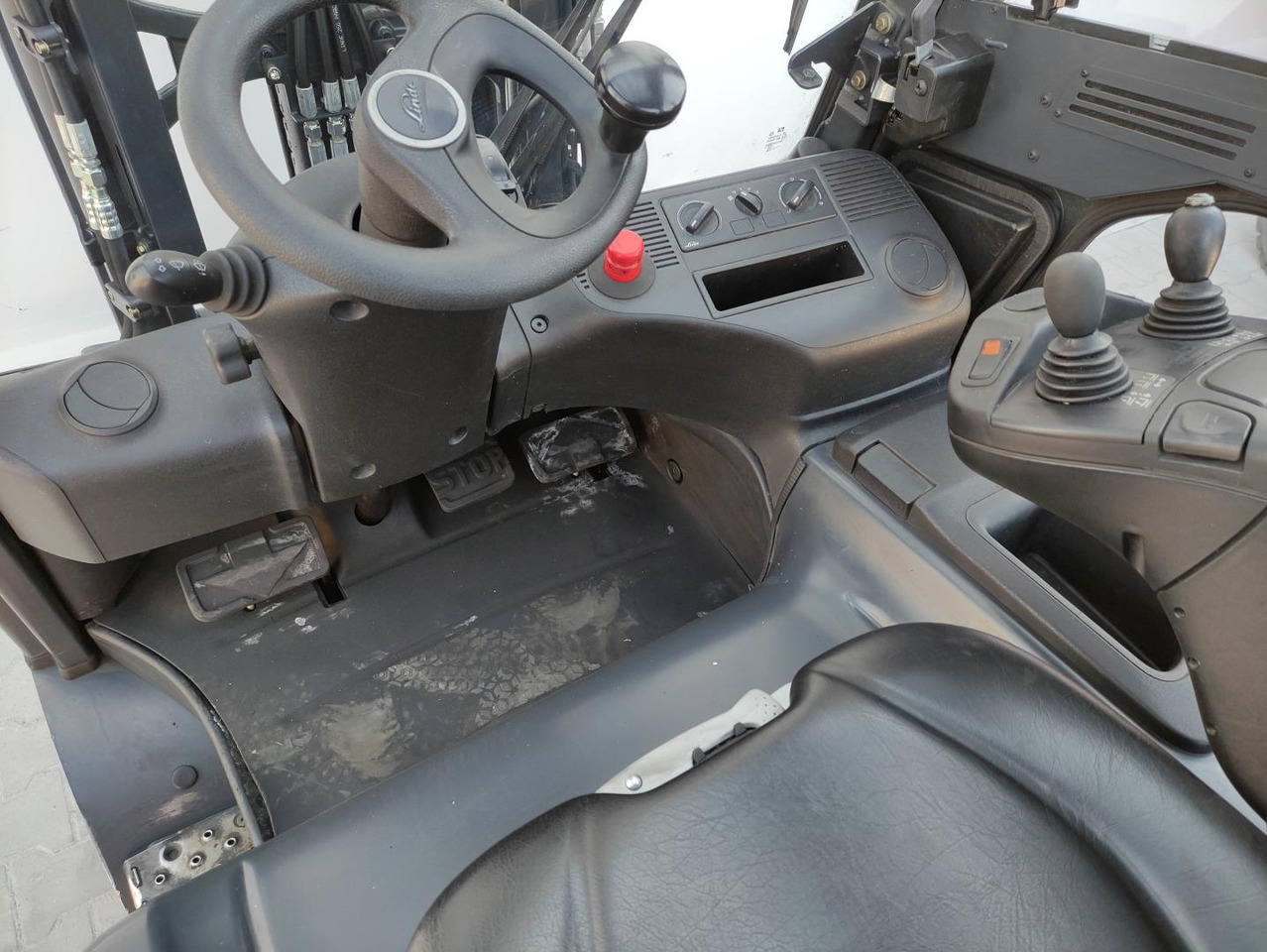 Linde E30L-01-387 - Carrello elevatore elettrico: foto 5 Linde E30L-01-387 - Carrello elevatore elettrico: foto 5