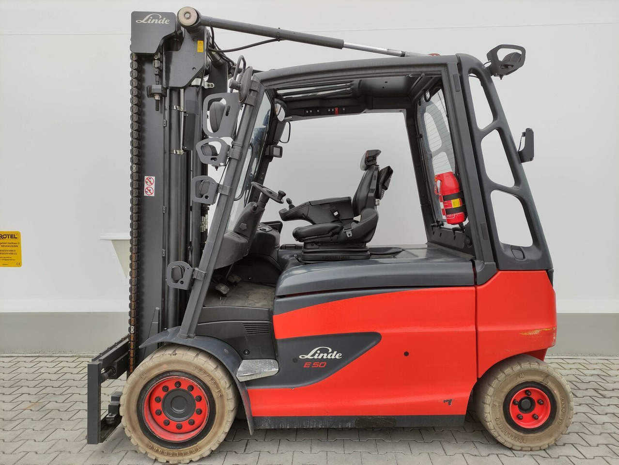 Linde E50HL-01-388 - Carrello elevatore elettrico: foto 1 Linde E50HL-01-388 - Carrello elevatore elettrico: foto 1