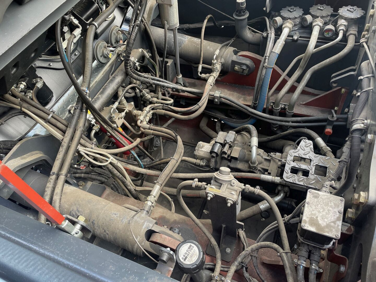 Linde HT160DS-1411 - Carrello elevatore diesel: foto 2 Linde HT160DS-1411 - Carrello elevatore diesel: foto 2