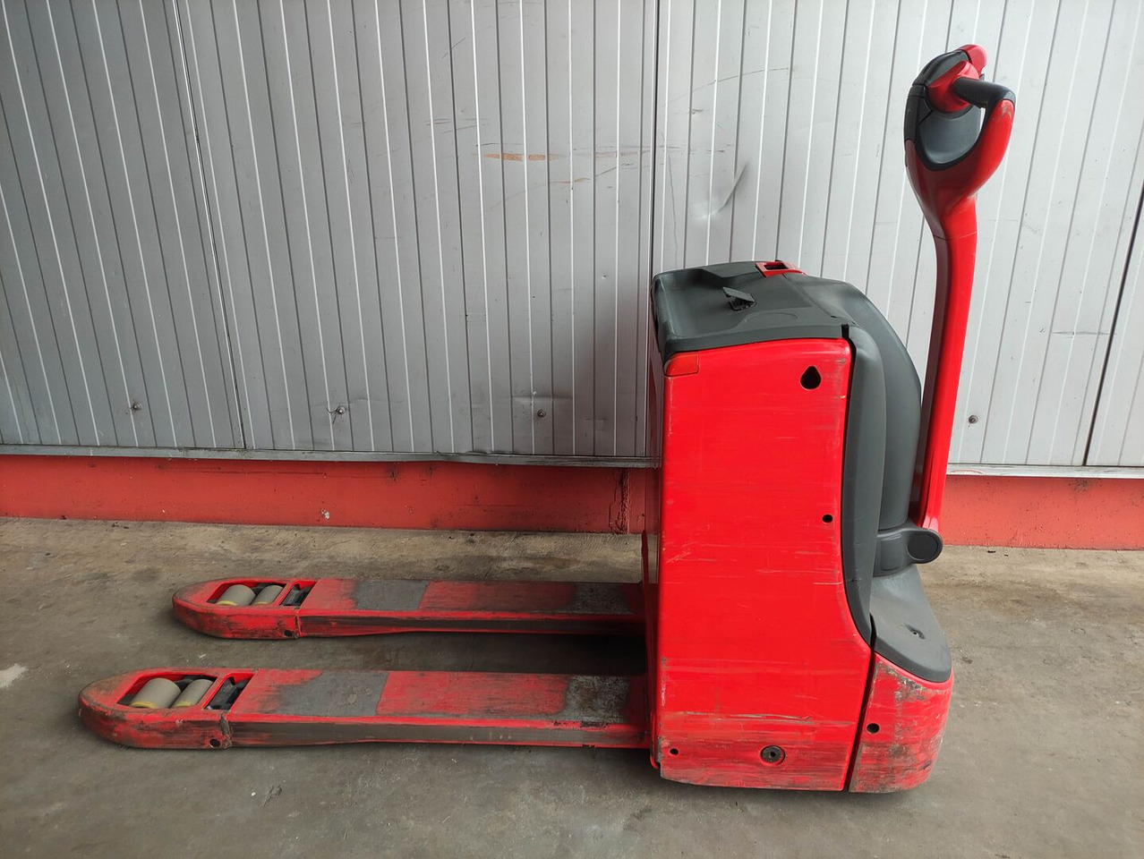 Linde T18-1152 - Transpallet: foto 1 Linde T18-1152 - Transpallet: foto 1