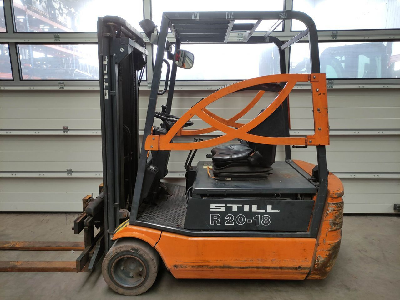 Still R20-18 - Carrello elevatore elettrico: foto 1 Still R20-18 - Carrello elevatore elettrico: foto 1