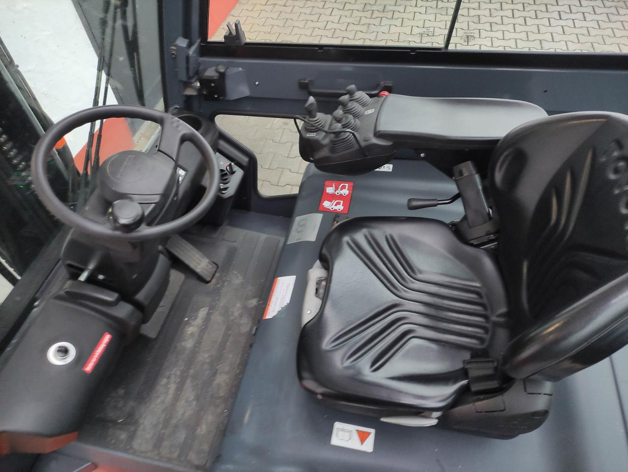 Toyota 8FBMT50 - Carrello elevatore elettrico: foto 5 Toyota 8FBMT50 - Carrello elevatore elettrico: foto 5