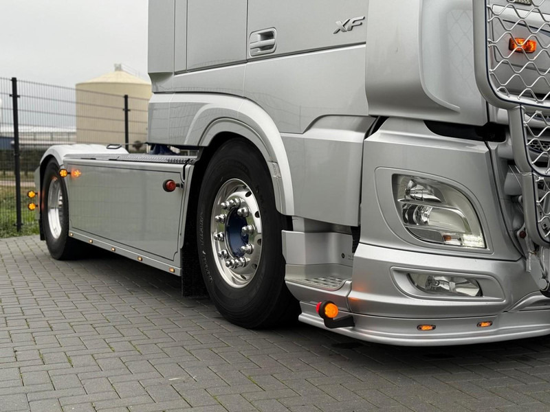 DAF XF 530 FT VOLLUCHT, SHOWTRUCK, RETARDER, LEER, PTO/HYDRAULIEK. - Trattore stradale: foto 5 DAF XF 530 FT VOLLUCHT, SHOWTRUCK, RETARDER, LEER, PTO/HYDRAULIEK. - Trattore stradale: foto 5