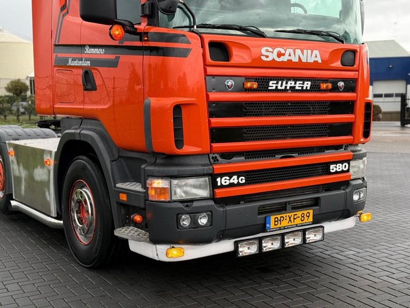 Scania R 164 GA 6X2/4 NA 580 SHOW TRUCK, GESTUURDE VOORLOPER, COMPLEET, TOP. - Trattore stradale: foto 5 Scania R 164 GA 6X2/4 NA 580 SHOW TRUCK, GESTUURDE VOORLOPER, COMPLEET, TOP. - Trattore stradale: foto 5